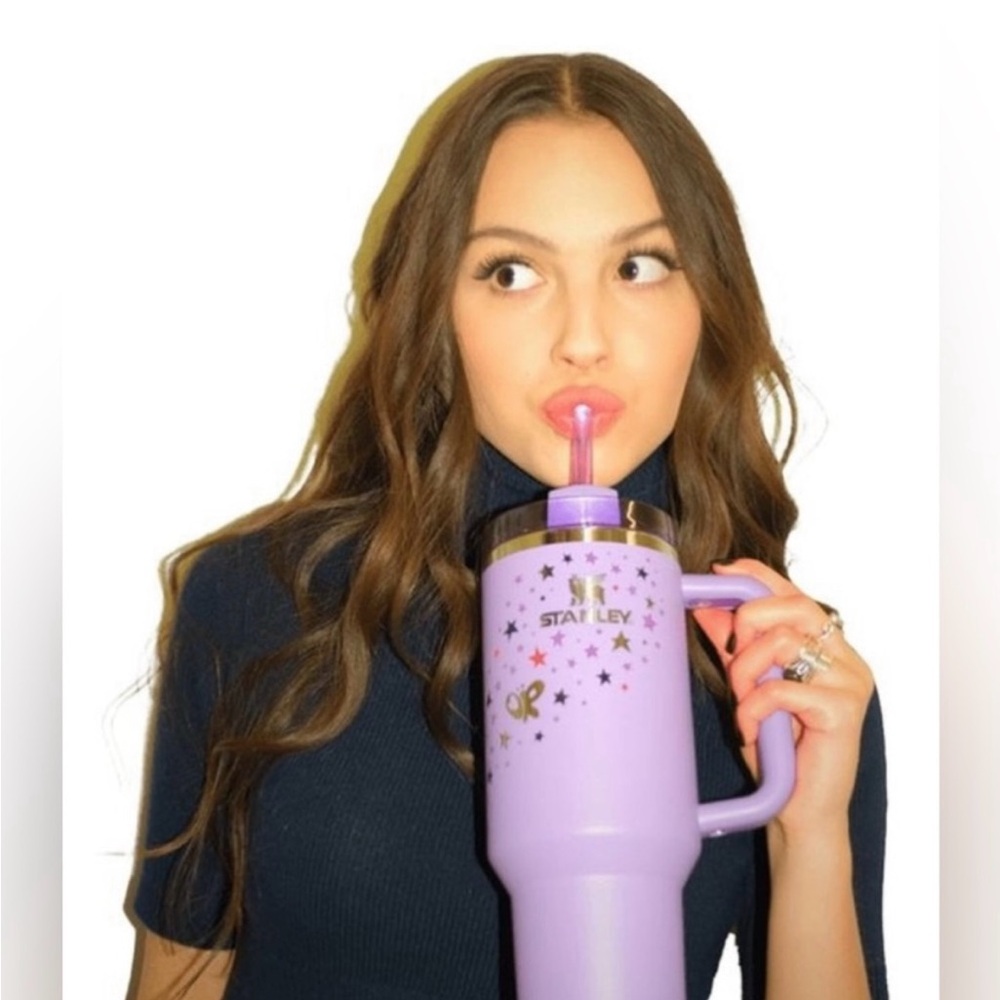 Stanley Olivia Rodrigo Exclusive Tumblr. 💜⚡️